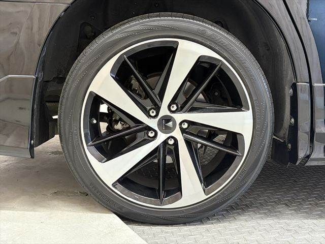 TOYOTA ALPHARD HYBRID 4WD 2017 Image 31