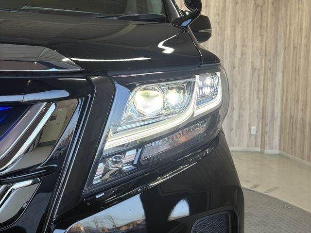 TOYOTA ALPHARD HYBRID 4WD 2017 Image 31