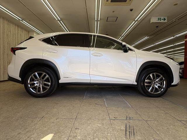 TOYOTA LEXUS NX300H 2020 Image 31