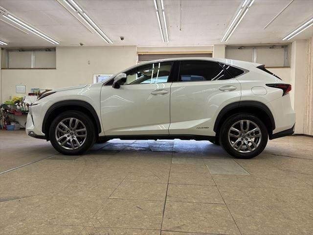 TOYOTA LEXUS NX300H 2020 Image 31