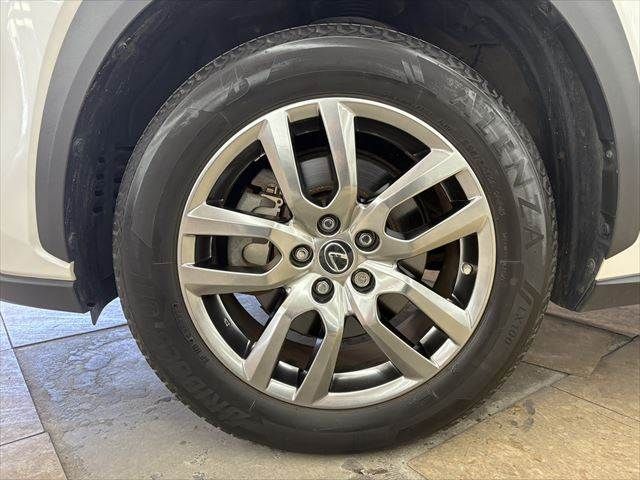 TOYOTA LEXUS NX300H 2020 Image 31