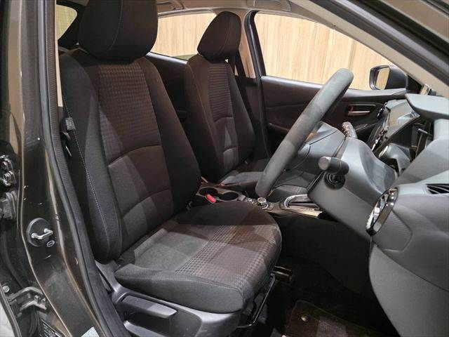 MAZDA DEMIO 2017 Image 31