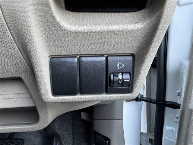 SUZUKI ALTO 2011 Image 31