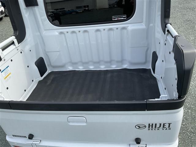 DAIHATSU HIJET CARGO 2023 Image 31