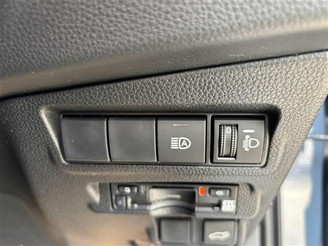 TOYOTA COROLLA CROSS HYBRID 2025 Image 31