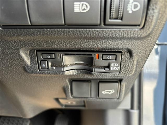 TOYOTA COROLLA CROSS HYBRID 2025 Image 31