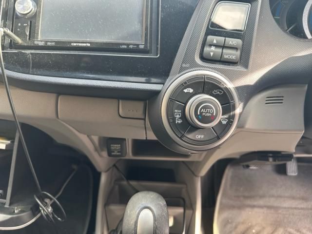 HONDA INSIGHT 2009 Image 31