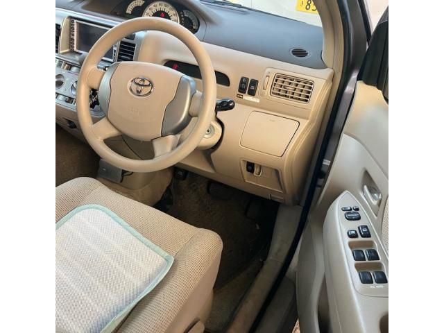 TOYOTA RAUM 2006 Image 31