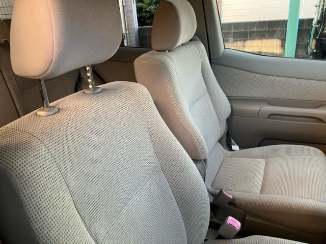 TOYOTA RAUM 2006 Image 31