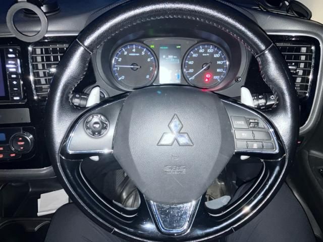 MITSUBISHI OUTLANDER 2WD 2015 Image 31