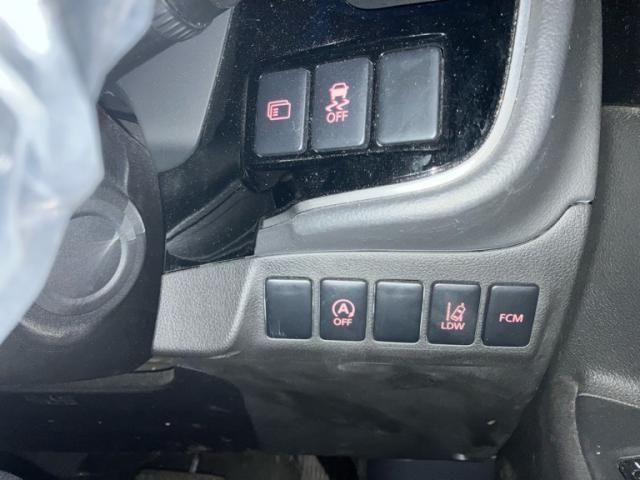 MITSUBISHI OUTLANDER 2WD 2015 Image 31