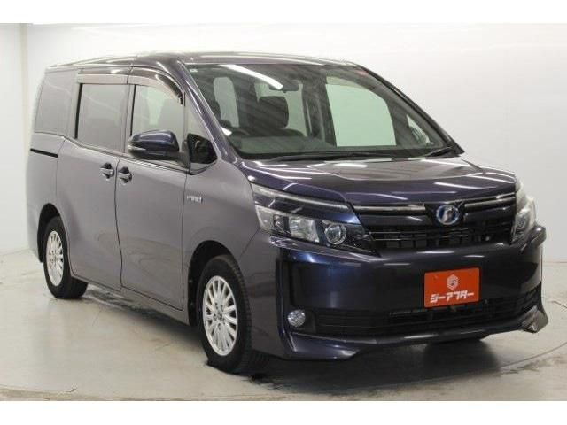 TOYOTA VOXY HYBRID 2014 Image 31