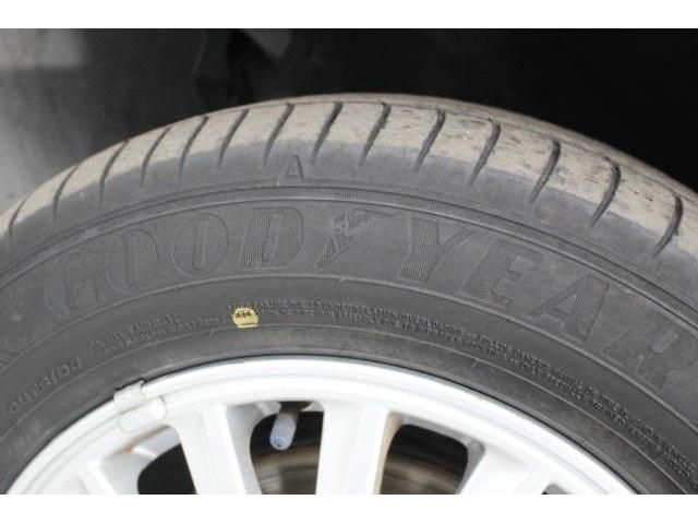 TOYOTA VOXY HYBRID 2014 Image 31