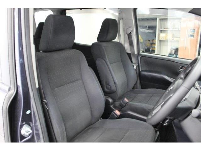 TOYOTA VOXY HYBRID 2014 Image 31