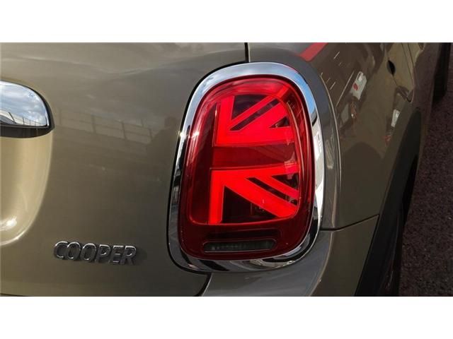 BMW MINI COOPER 5DOOR 2018 Image 31