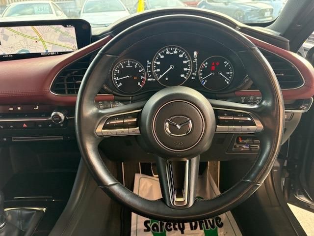 MAZDA 3 FASTBACK 2023 Image 31