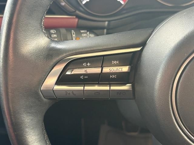 MAZDA 3 FASTBACK 2023 Image 31