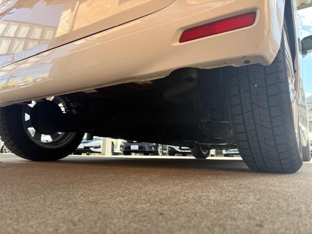 HONDA N BOX 2020 Image 31