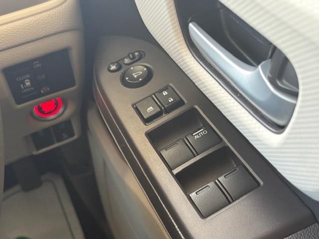 HONDA N BOX 2020 Image 31