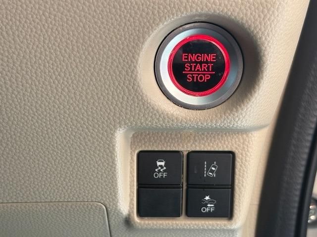 HONDA N BOX 2020 Image 31