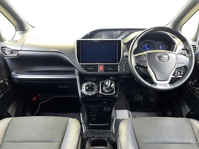 TOYOTA NOAH HYBRID 2020 Image 31