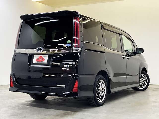TOYOTA NOAH HYBRID 2020 Image 31