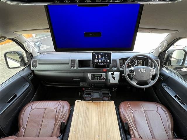 TOYOTA HIACE COMMUTER 2023 Image 31