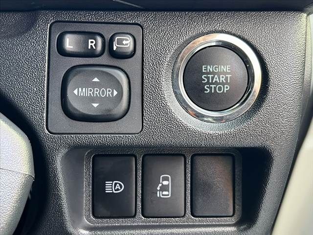 TOYOTA HIACE COMMUTER 2023 Image 31