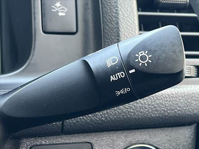 TOYOTA HIACE COMMUTER 2023 Image 31