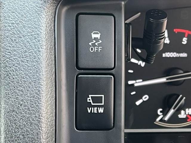 TOYOTA HIACE COMMUTER 2023 Image 31