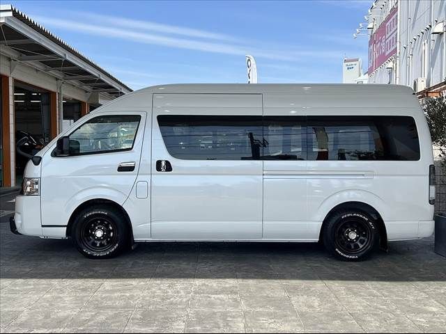 TOYOTA HIACE COMMUTER 2023 Image 31