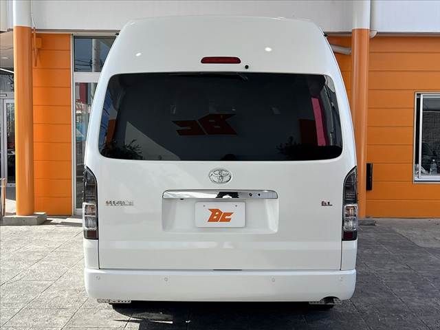 TOYOTA HIACE COMMUTER 2023 Image 31