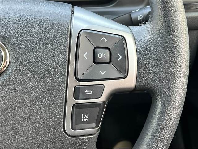 TOYOTA HIACE COMMUTER 2023 Image 31