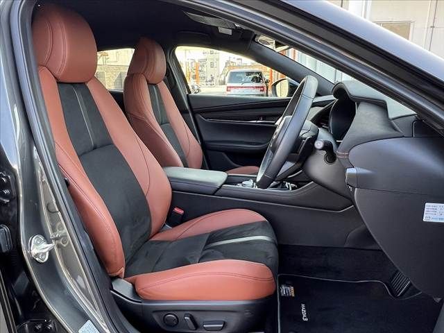 MAZDA 3 FASTBACK 2024 Image 31