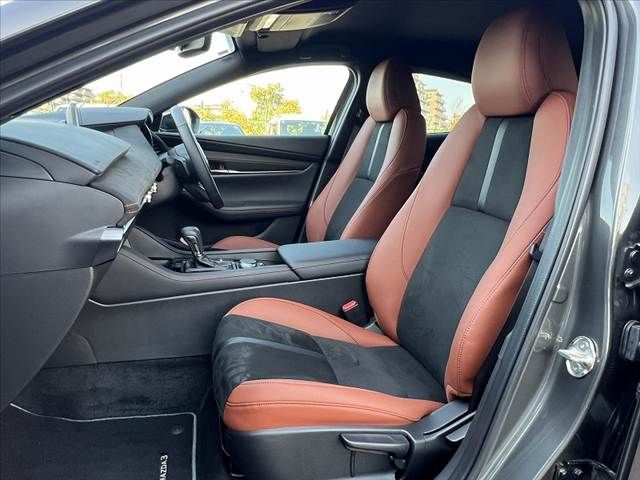 MAZDA 3 FASTBACK 2024 Image 31