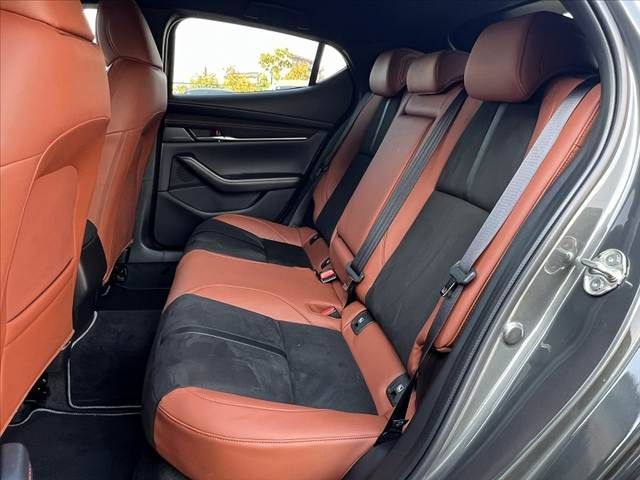 MAZDA 3 FASTBACK 2024 Image 31