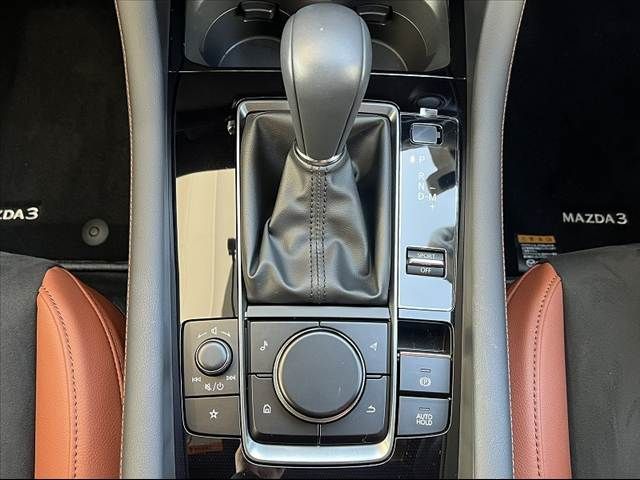 MAZDA 3 FASTBACK 2024 Image 31