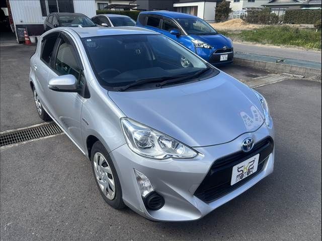 TOYOTA AQUA 2015 Image 31