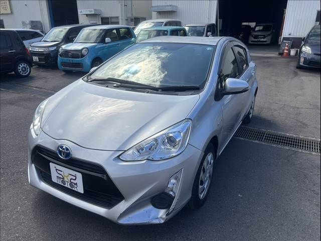TOYOTA AQUA 2015 Image 31