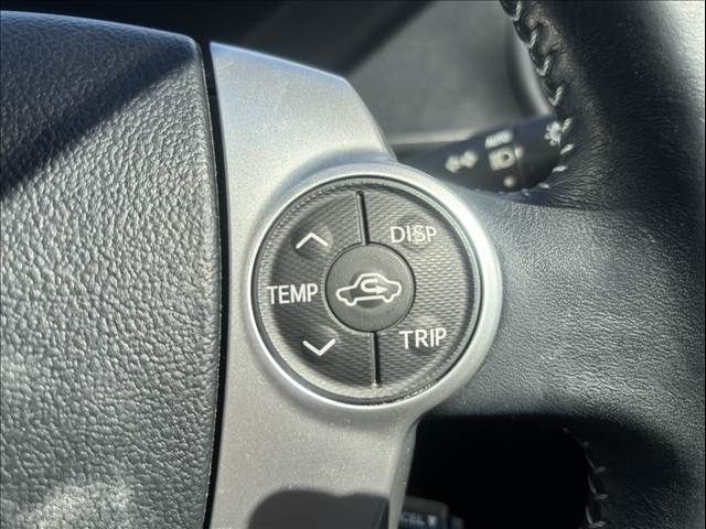 TOYOTA AQUA 2015 Image 31