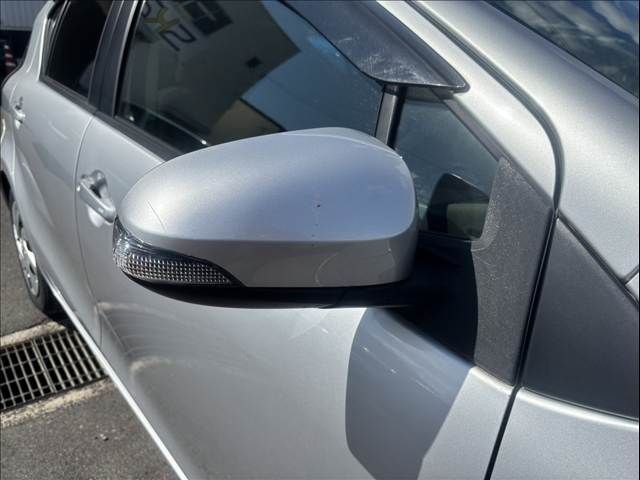 TOYOTA AQUA 2015 Image 31