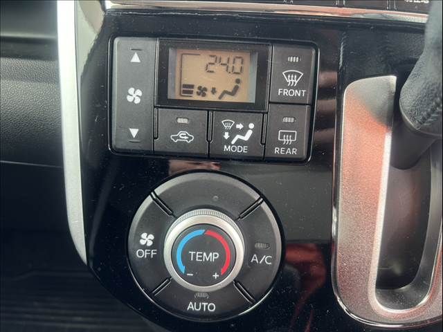 DAIHATSU TANTO CUSTOM 2014 Image 31