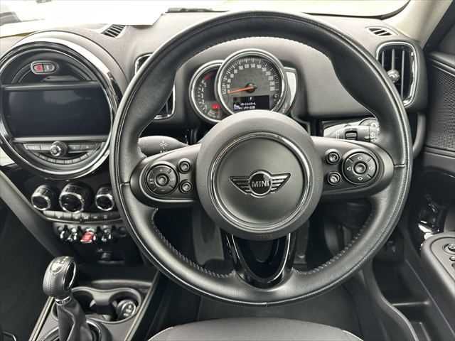 BMW MINI COOPER D CR 2018 Image 31