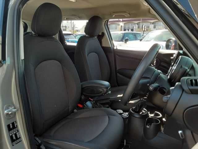 BMW MINI COOPER D 5DOOR 2019 Image 31