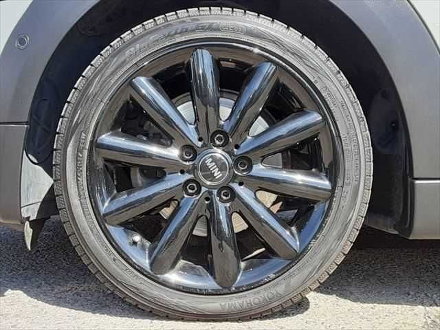 BMW MINI COOPER D 5DOOR 2019 Image 31