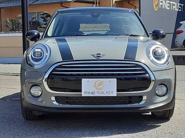 BMW MINI COOPER D 5DOOR 2019 Image 31