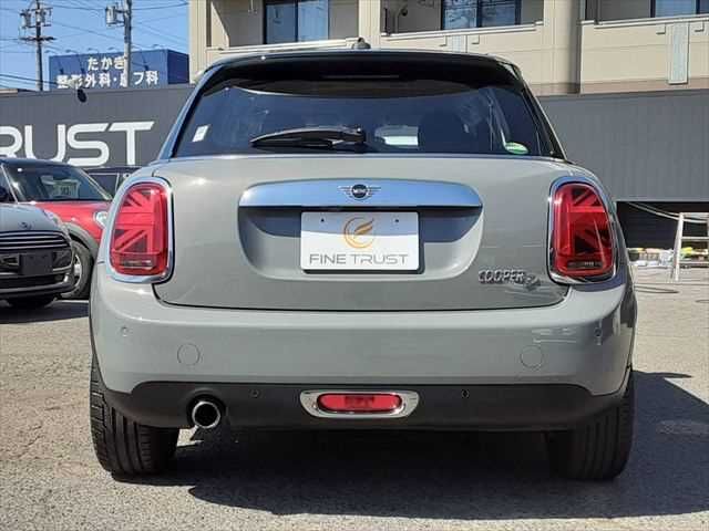 BMW MINI COOPER D 5DOOR 2019 Image 31