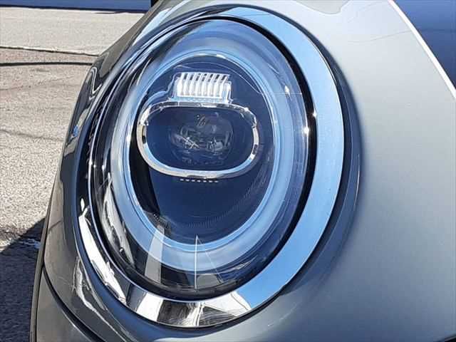 BMW MINI COOPER D 5DOOR 2019 Image 31