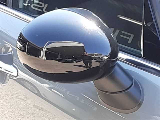 BMW MINI COOPER D 5DOOR 2019 Image 31