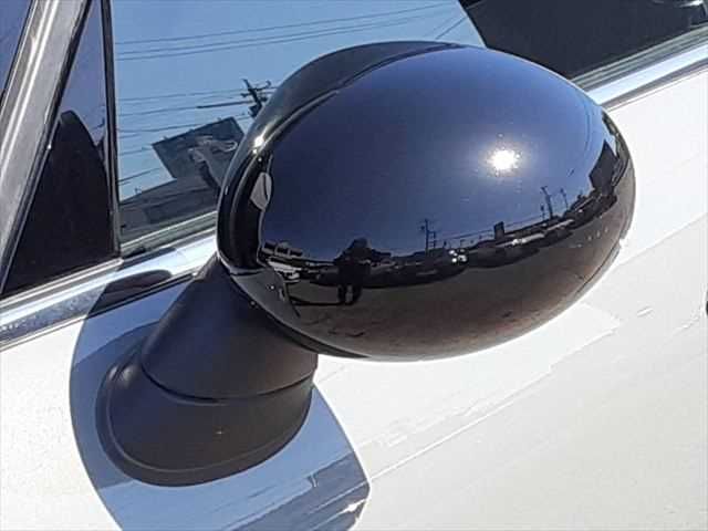 BMW MINI COOPER D 5DOOR 2019 Image 31